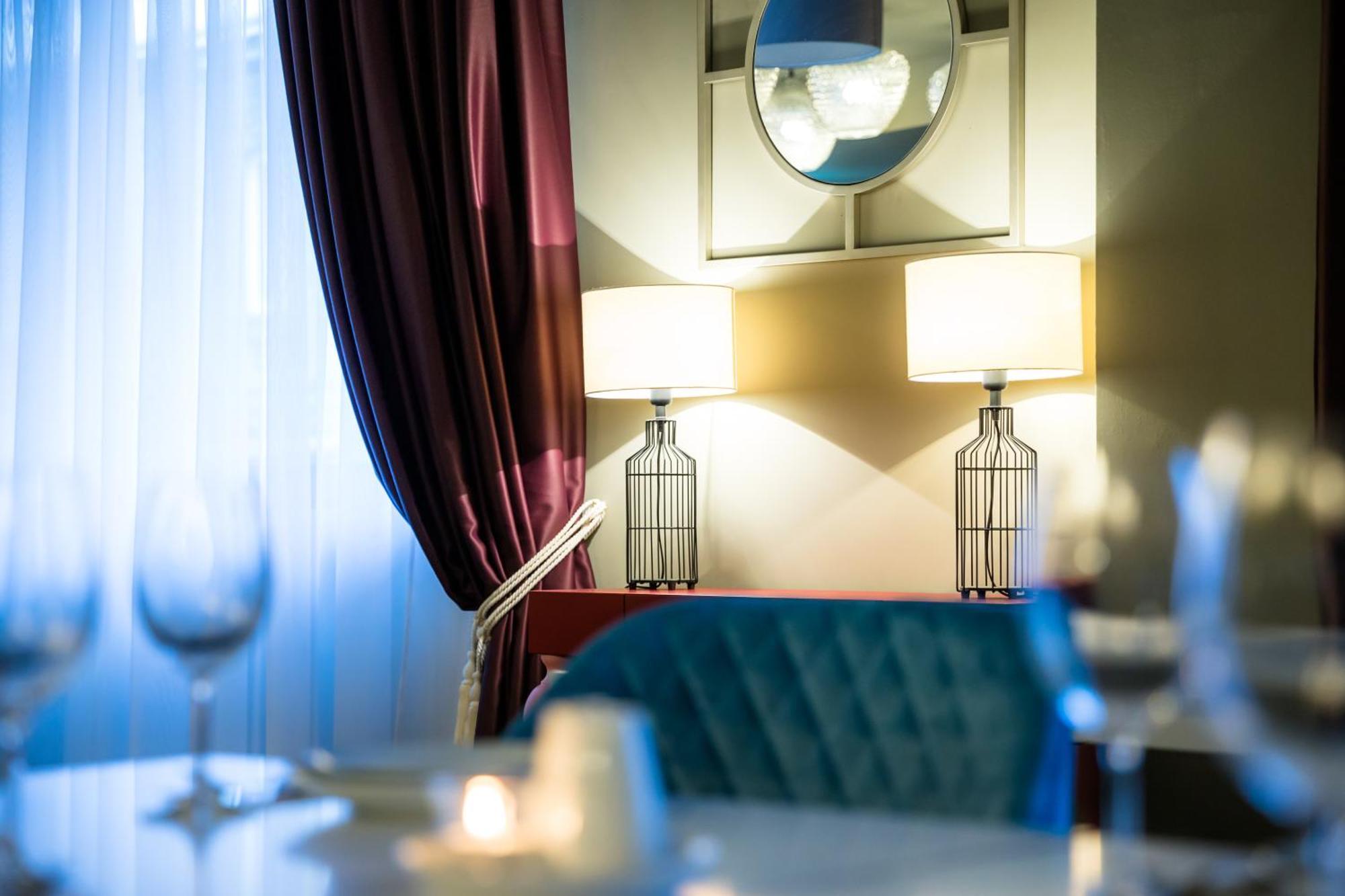 Brosse Garden Hotel Тбилиси Екстериор снимка