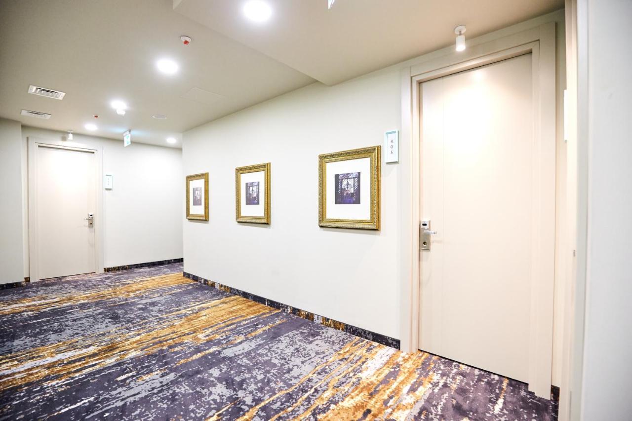 Brosse Garden Hotel Тбилиси Екстериор снимка